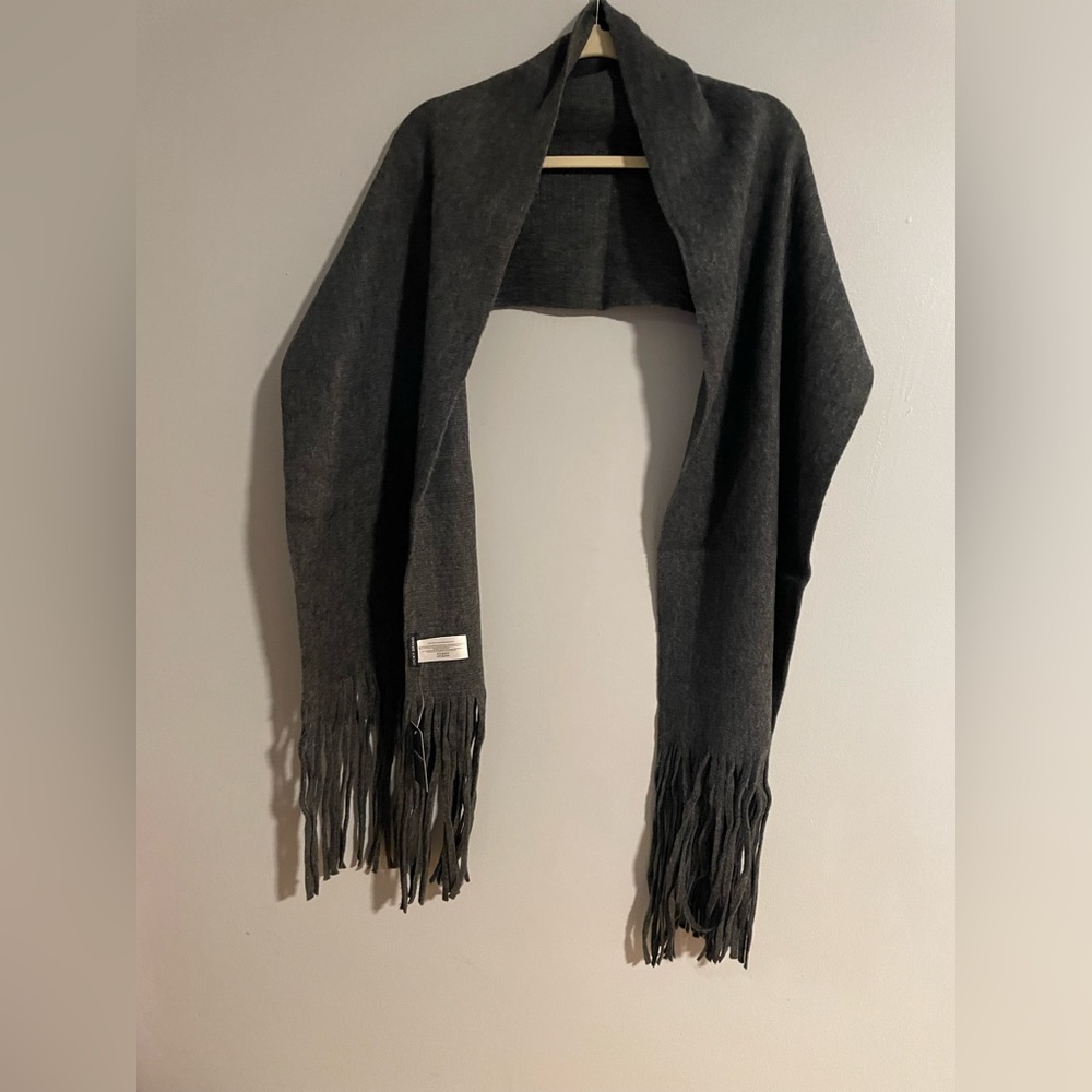 Lucky Brand scarf, NWT, charcoal gray